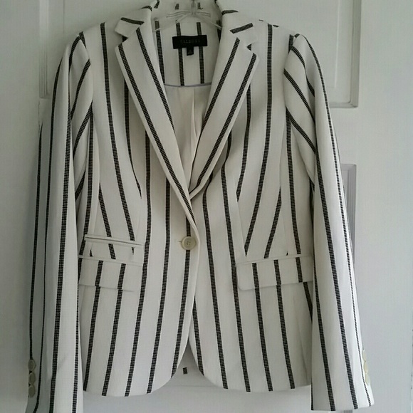Talbots Jackets & Blazers - NWOT Talbots striped blazer